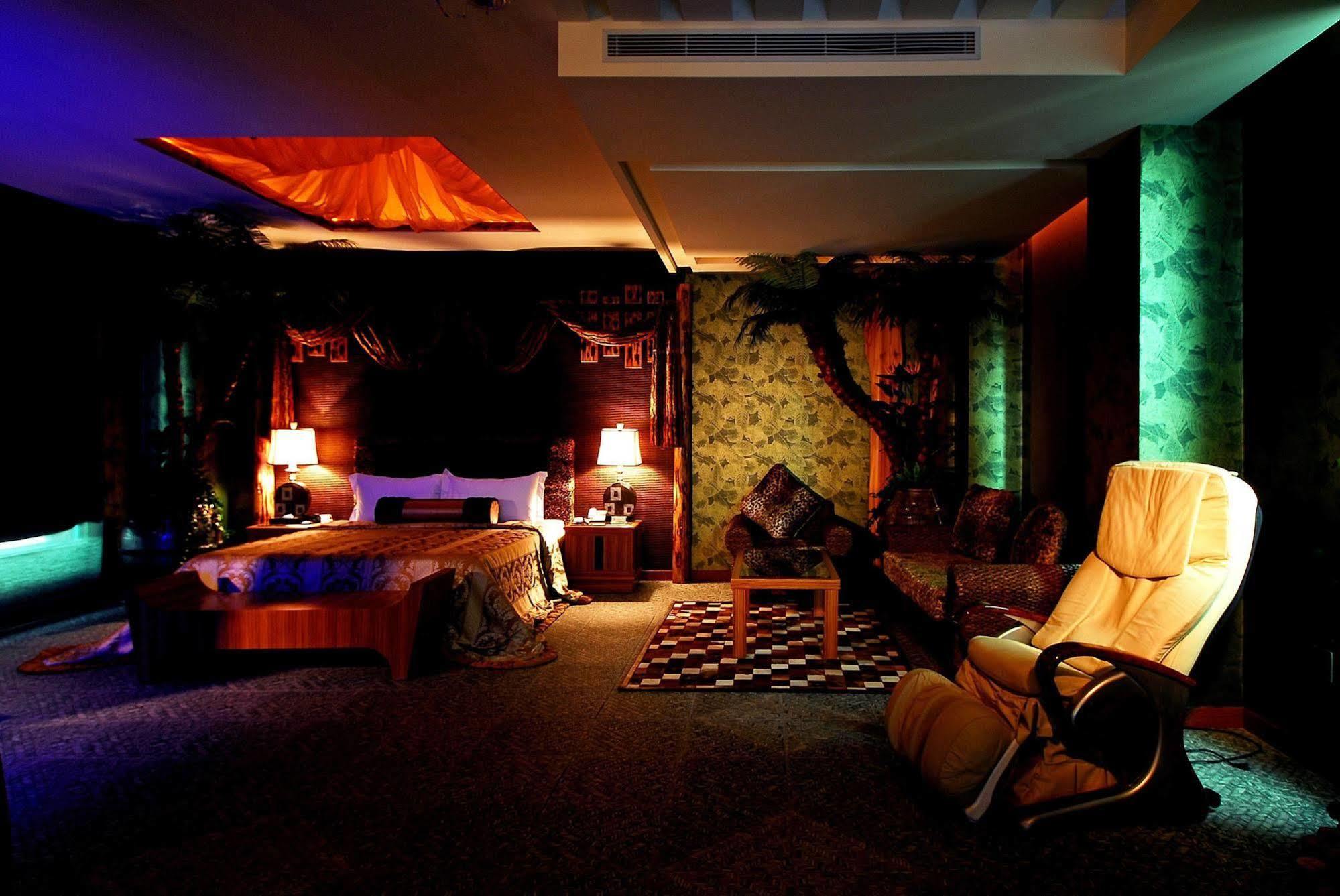 All-Ur Boutique Motel -Chia Yi Branch Ťia-i Exteriér fotografie